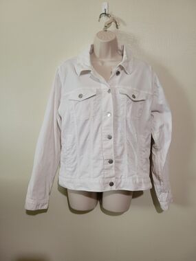 Time and Tru White Denim Jacket